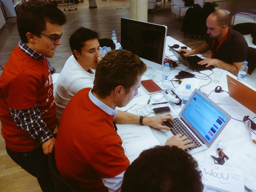 evegr77's tweet photo. A tope hacia la meta con nuestro #DreamTeam @swValencia #EncantaME #WeWantUBack #enjoyIT #GSBValencia #GSB2015 https://t.co/qiKnymzUhZ