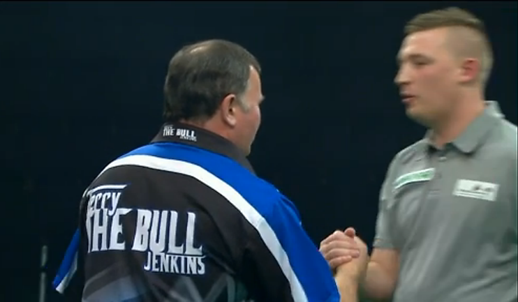 livedarts's tweet photo. RESULT: Terry Jenkins survives a major scare from impressive debutant Chris Dobey to edge through a 6-5 winner! https://t.co/cBCysjU202