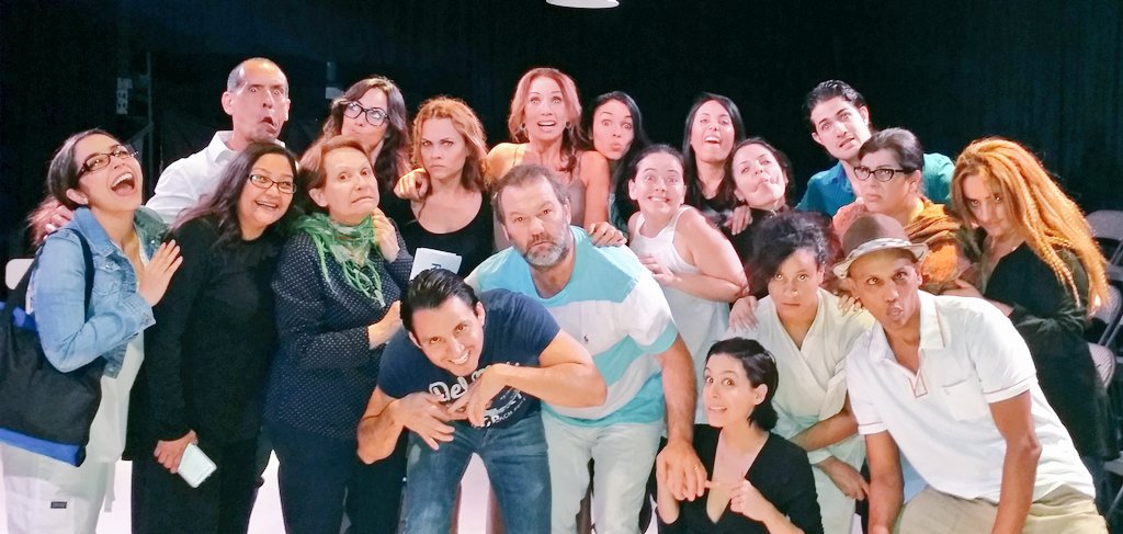 gatonick2's tweet photo. #AlmaMater @abactingstudio #Pavillion305 @barrazaadriana @arnaldopipke @JBricenoActing @jhernandeztv #OrgulloTotal https://t.co/hw9nY0JMC0
