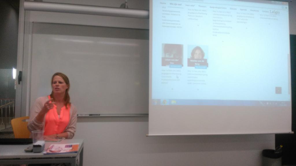 _AncaVasiliu_'s tweet photo. Titia presenting @LOSGIO_NL at the @EuroNetMRPH GA in #Barcelona #EuroBCNet15 https://t.co/eplWoueTOI
