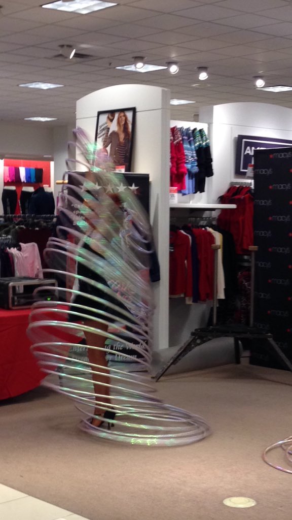 experienceNFM's tweet photo. Sabrina the human slinky from #cirquedreams Holidaze @Macys Monroeville show at 12:30 & 1! #nfmgroup #familyfunday https://t.co/g8ElQyQc7r