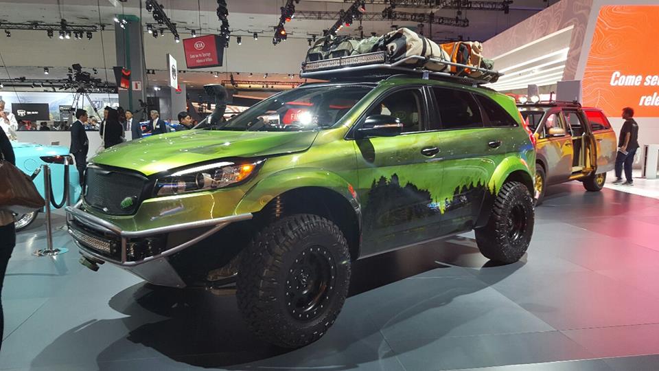 KiaCanada's tweet photo. Here’s a few of our favorite shots from the @LAAutoshow ! Which one of these would you drive? #LAAutoShow #LAAS2015 https://t.co/mqCEMAc3so