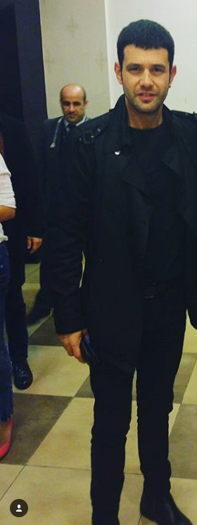 keremcem_haber's tweet photo. #keremcem #bugün #imzagünü #acityavm #ankara @keremcemcomtr https://t.co/p1Dj8Oe8K1
