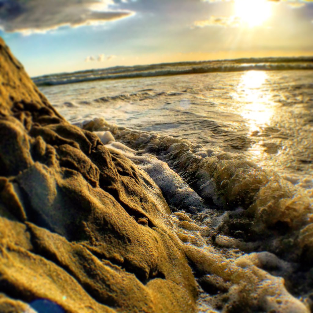 LegacyOfSleeper's tweet image. Any #LA artist or comedian in need of s camera man to film your performances ?  HIT ME UP!!! #SleepVision