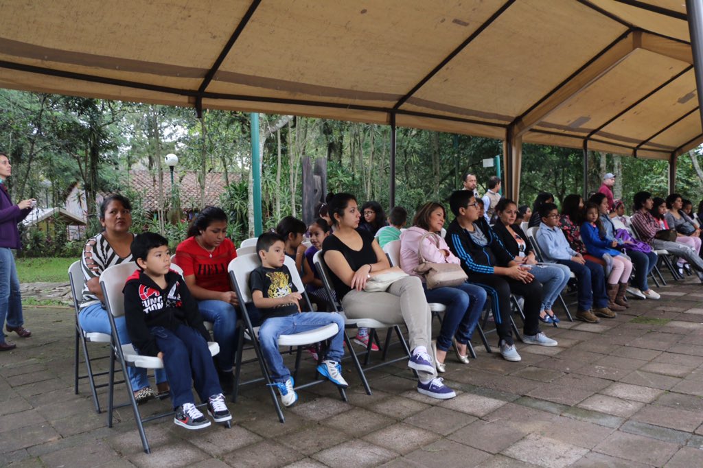 SECVERoficial's tweet photo. Pasarela de adopción de mascotas en el 3er Festival Soñar con Árboles en el @JEX_IVEC #Xalapa #CulturaDeAdopción https://t.co/yFch5Bf1NZ