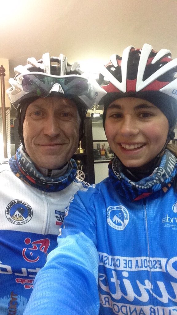 Avui 🌧🌧🌧🌧 bon entreno amb @a_ingridtorres <a href="/tatoandorra/">JOAN DELGADO</a> <a href="/emiliandorra/">Emili Perez</a>