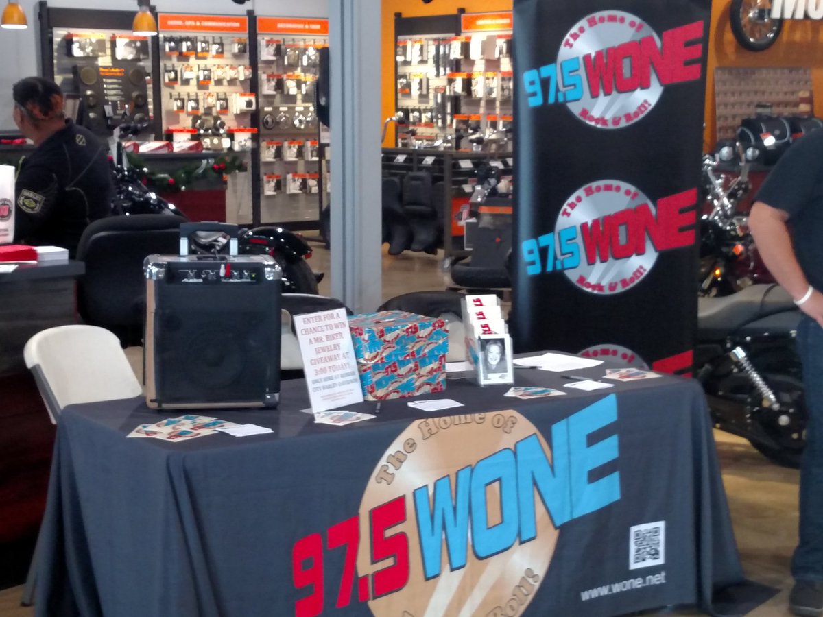 MadDogMadrin's tweet photo. I'm at @RubberCityHD with @ogrady_t and @975WONE until 2:00 p.m.  #30YearsOfRock https://t.co/wUHox2pd6e