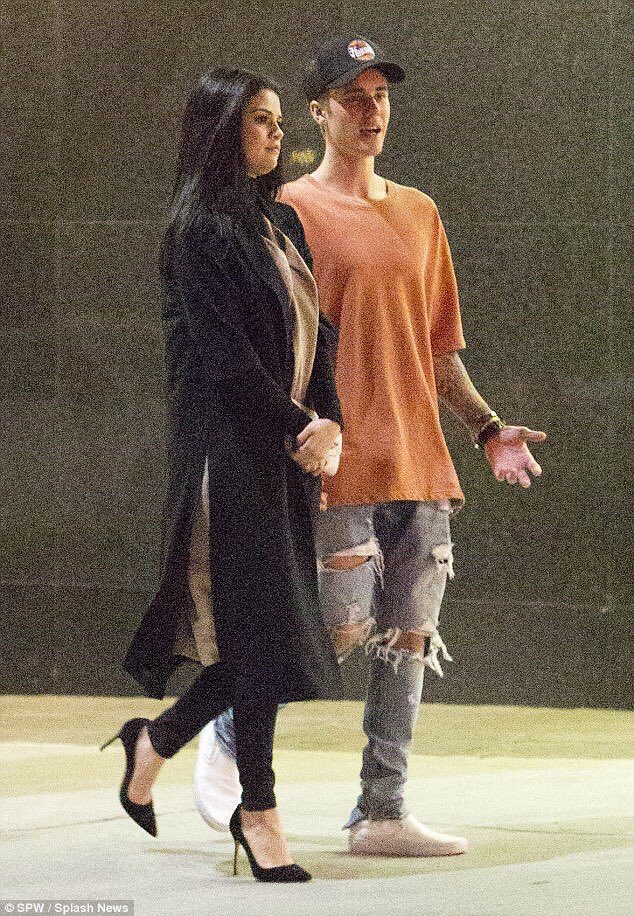 intoxjauregui's tweet photo. i ship this so hard i just want them to have a healthy relationship rather it's as friends or an actual relationship https://t.co/qVXMQuhJxy