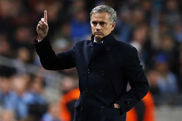 Mercado_Futbool's tweet photo. Y muchos ¨CRITICABAN¨ a este señor, quien acabó con la HEGEMONÍA de #FCB. ¿Extrañas a Mourinho? #RealMadrid. https://t.co/72Gry2kbLS