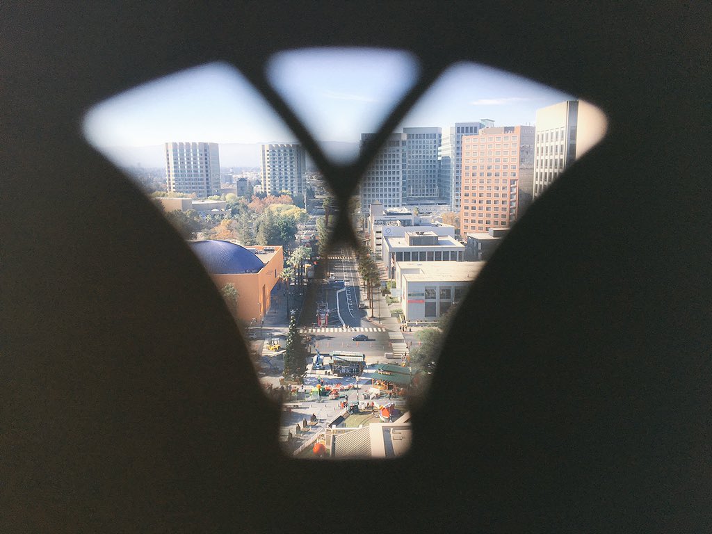 Mister_Sommer's tweet photo. Wrapped up #PProWorld! Missed my peeps at @thevibrand and can't wait to put all I learned to use. Bye, San Jose! https://t.co/GJT5GFbvFw