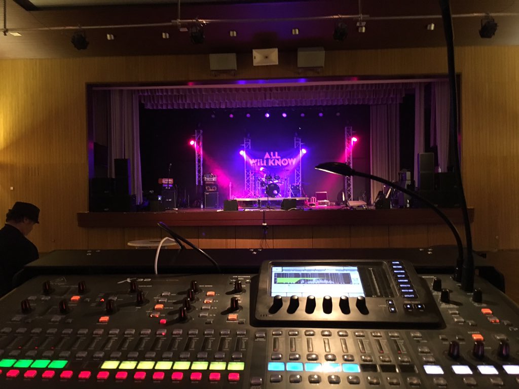 der_holsch's tweet photo. Ready for Tonight :)
#allwillknow #MöWaRockt https://t.co/L458MYLk7U