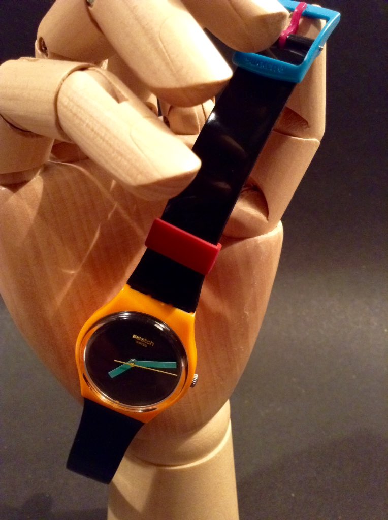 hill13_graham's tweet photo. #eighties design #clashin colours #swatch #watch pikd up Frm #wilmslow #charity shop 2day #tenner #followvintage 😁 https://t.co/oeNi4aSNSs