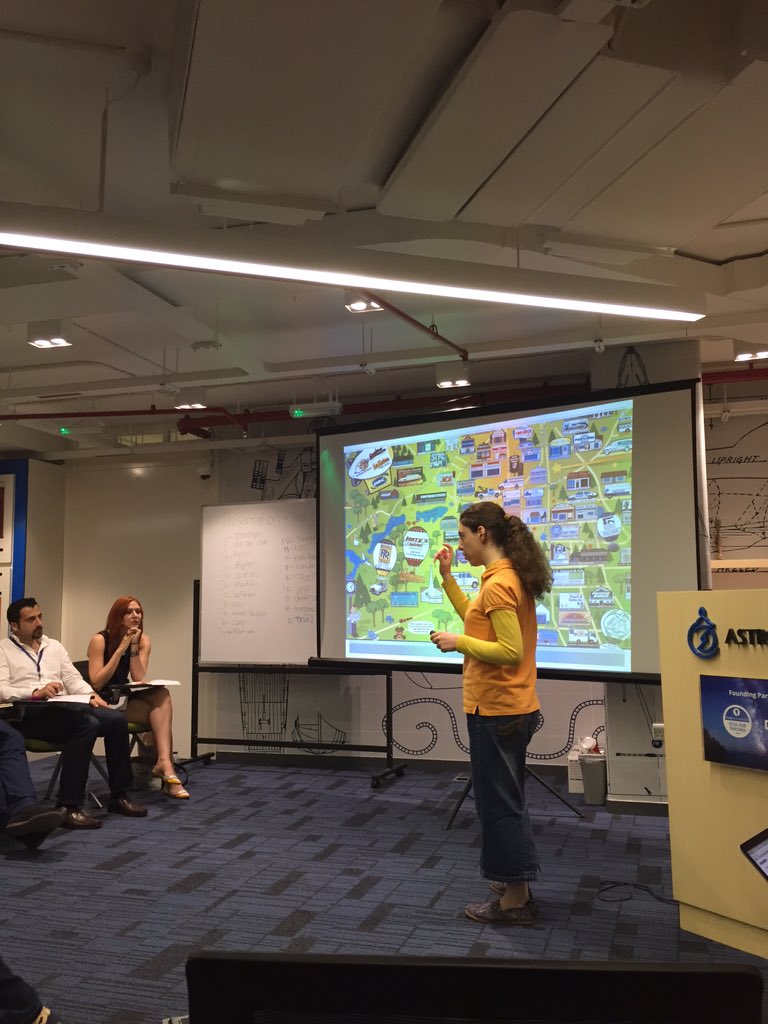 mtayyar2's tweet photo. Nice presentation #swdxb2015 #GSB2015 #dubai #jeddah https://t.co/QWnnEw9xaV