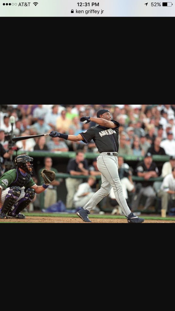 Happy 46th birthday to my childhood hero! Ken Griffey Jr. 