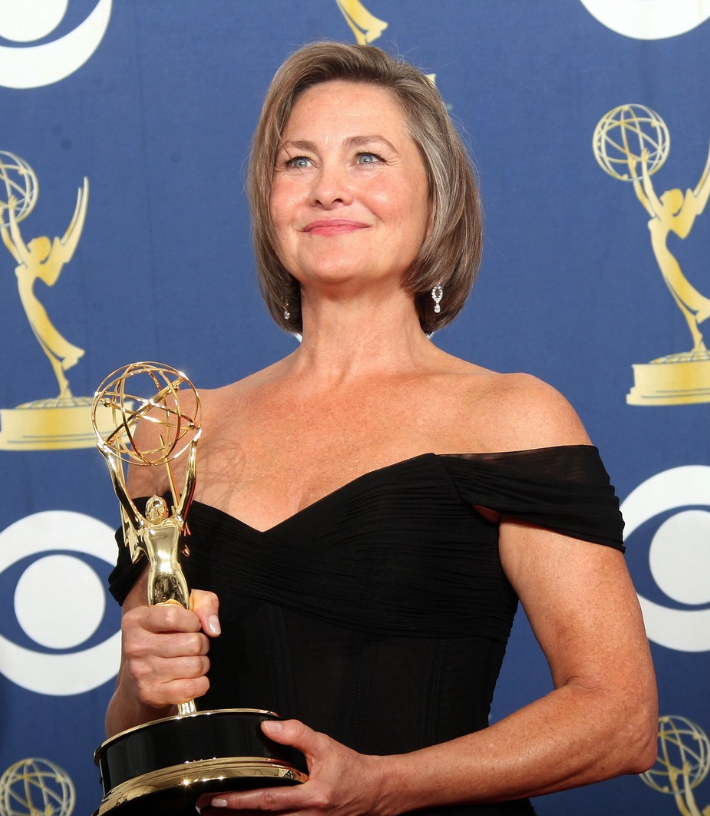 Happy Bday openly lesbian, American actress, Cherry Jones. Films include The Horse Whisperer & Erin Brockovich 