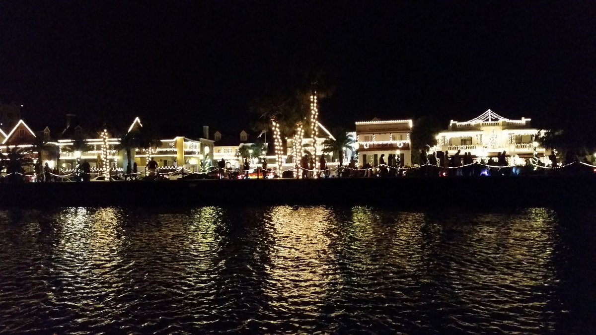 dolphin_StAug's tweet photo. Yay! The lights are on! #NightsofLights https://t.co/secBXqbLe2
