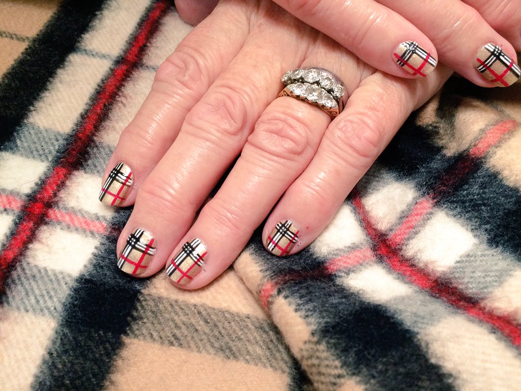 Becky_Travis16's tweet photo. CND Shellac Burberry inspired free hand nail art @Burberry @CNDWorld https://t.co/SJfrwIR4lq
