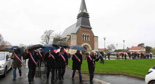 CourrierPicard's tweet photo. #SOMME La commune de #Marcelcave, qui déplore un blessé grave, s’est mobilisée ce samedi https://t.co/CrMveQr9R0 https://t.co/idXYhrqyMV