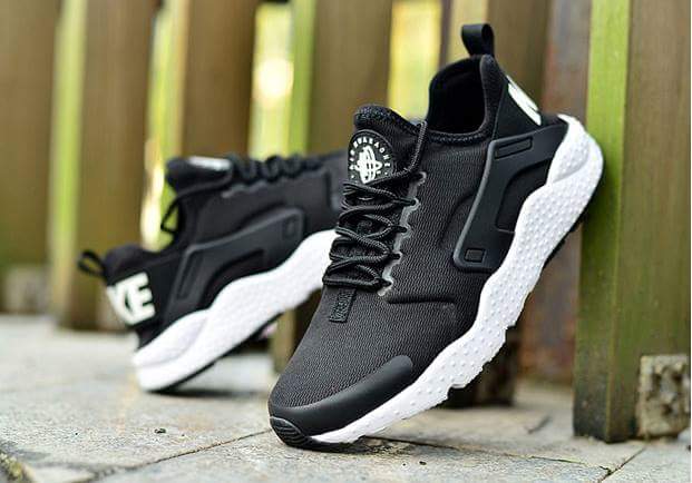 Clementolv's tweet photo. Nike air huarache 2016 😍 https://t.co/O7OAWQv42S