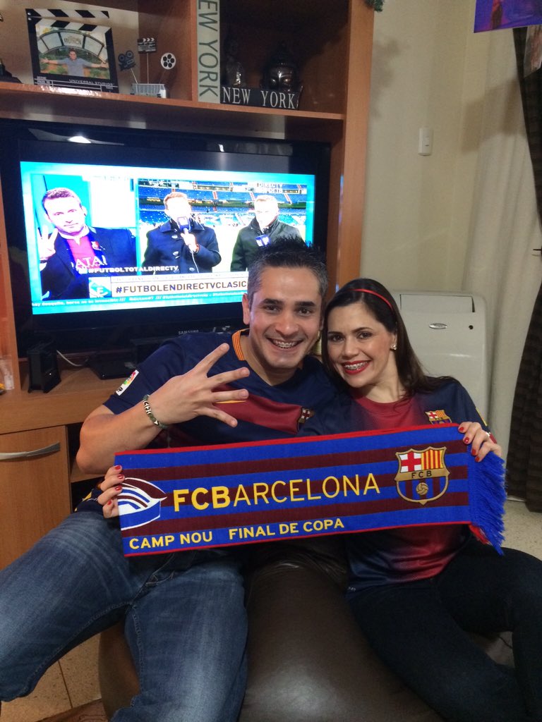 sergioleon08's tweet photo. Disfrutando de la goleada 0-4 #FutbolTotalDIRECTVselfie #FutbolTotalDIRECTV #FutbolEnDIRECTVClasico Enhorabuena..!! https://t.co/7kzFY5aZe5