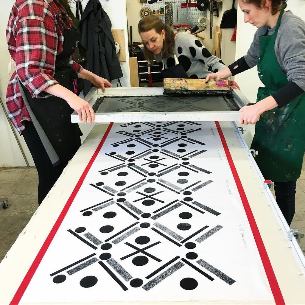 baltimoreprints's tweet photo. More patterns! @radicatextiles #bpsworkshop #screenprinting #repeatpattern https://t.co/WTPrGzKdlE https://t.co/Jl8qK6fV8L