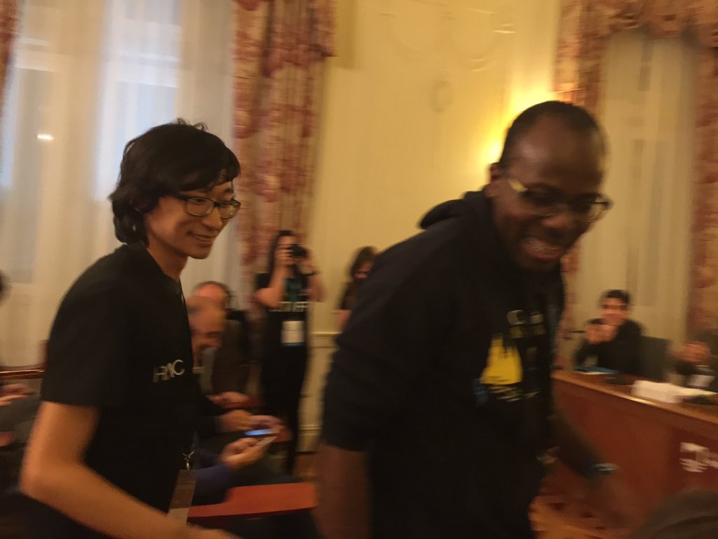 CICactualidad's tweet photo. Y el 1er premio del #Hack2Pro lo entrega Maria Lledias.
Mejor Equipo InContinentes https://t.co/S0r3ubj1zw