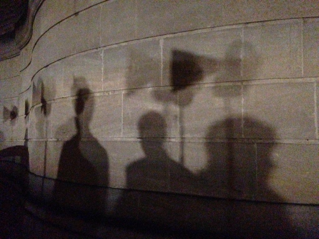 birdtwitchr's tweet photo. Shadows of Mark Anderson's wonderful #aeolian #phantomfield @OXChristmas @Pitt_Rivers @OCMEVENTS on until 10pm 2nite https://t.co/07UnYRFJjh