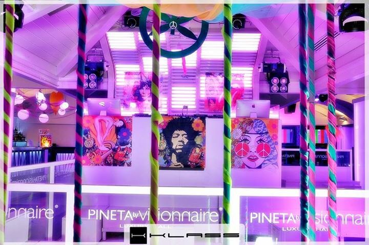 FashionLovers05's tweet photo. Questa notte @KKlass_ FLOWER POWER 
 #SaturdayNight #flowerpower #thekoflove #MusicIsLife #kk  🌼🌺🌸🌼🌺🌸🌻🌻🌷☮☮☮💘💘❤️💛💚💙💜 https://t.co/ydPxslGDGY