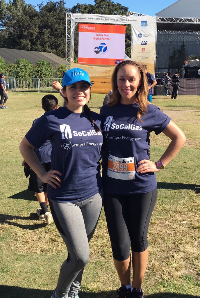 CaliKendi's tweet photo. Representing SoCalGas today at the United Home Walk. #TeamSoCalGas #UnitedHomeWalk #LA 🏃🏽👭 https://t.co/330Owh7QcZ