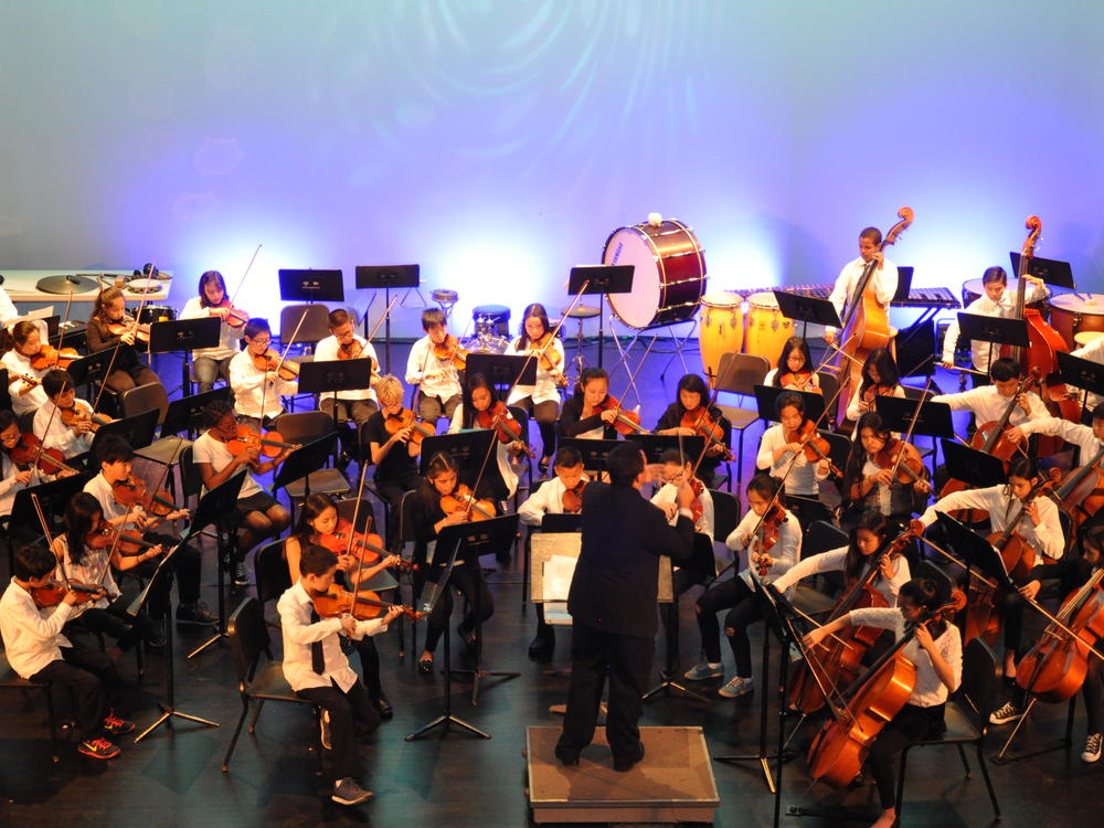 rmstrojans's tweet photo. Bravo, Mr. Donohue!  What a memorable Winter Concert! https://t.co/YTtxU9aTq6