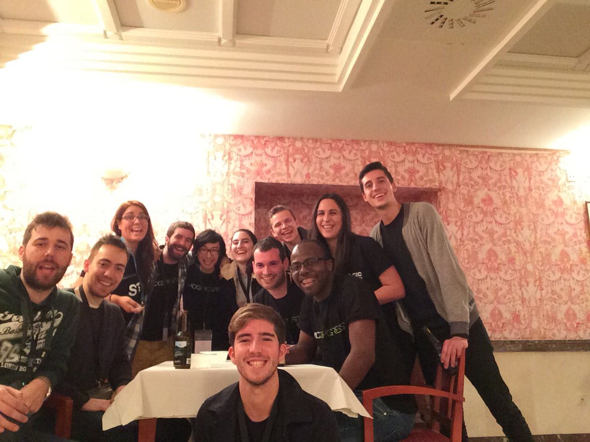 CICactualidad's tweet photo. #Hack2Pro  Ya De Relax Total, Con Los Internacionales https://t.co/9lqEHyCbAC