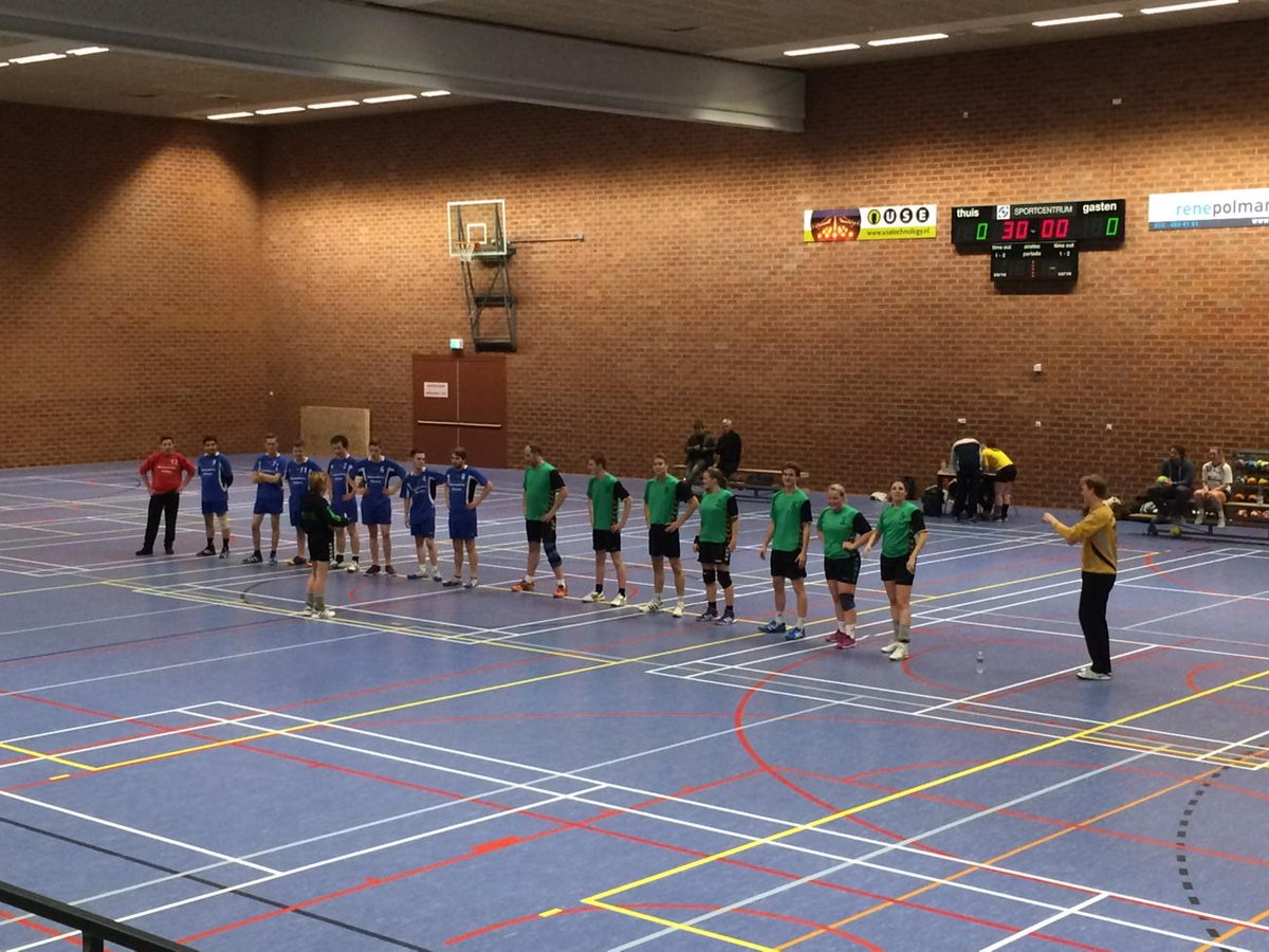 mstenneke's tweet photo. Heren 2 van @CabezotaHandbal staat klaar. #gemengdesport https://t.co/FEO3piuwX6