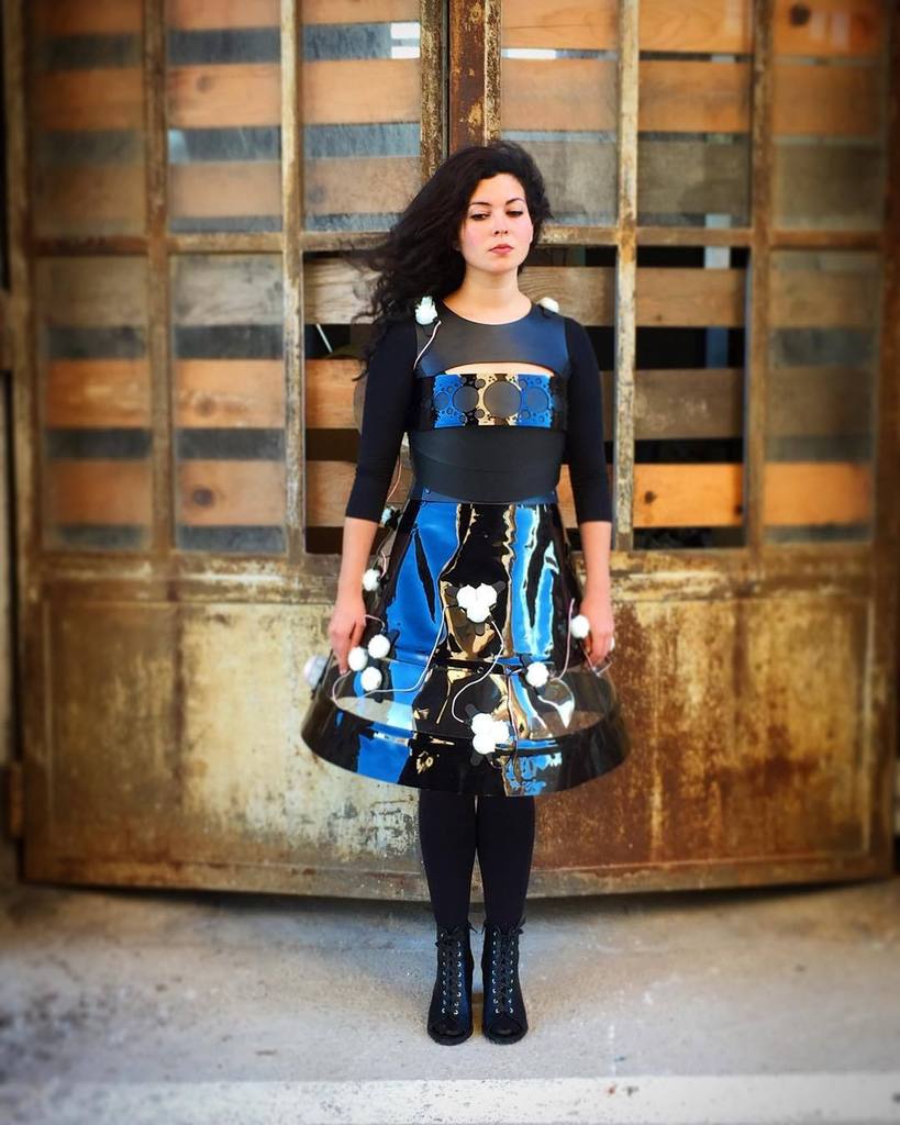 GoriffaZ's tweet photo. #makingof #environmentdress #environment #wearable #wearables #nextthings2015 #nextthings #fablabasturias #laboralc… https://t.co/WbrB65Q5Zk