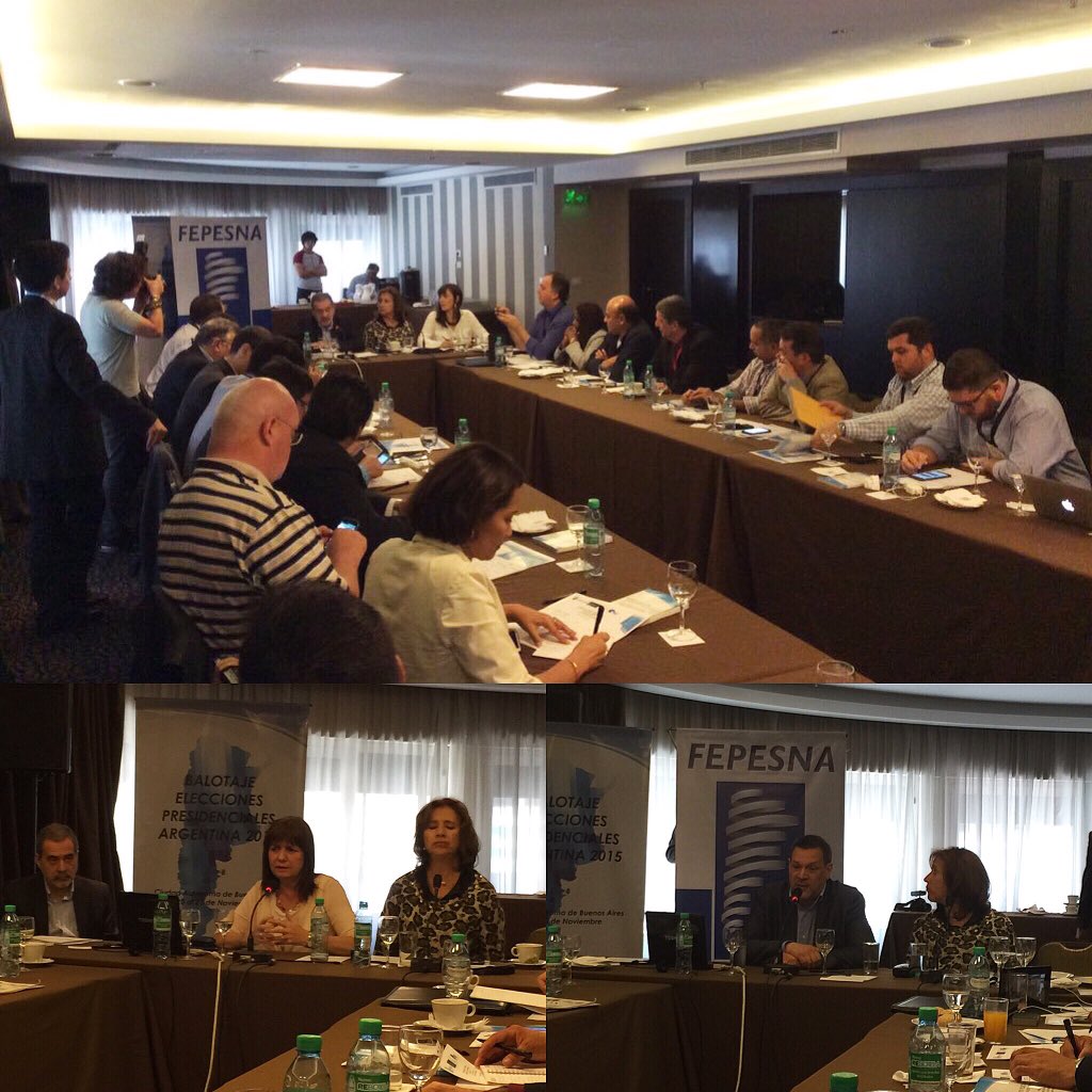 GustavoMarcano's tweet photo. Reunido con representantes de #Macri y #Scioli con delegación de observadores internacionales. Elecciones #Argentina https://t.co/v9QJ3LXrRI
