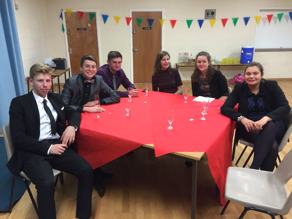 SMSAllsorts's tweet photo. Reunion dinner and presentation night #smsreunion https://t.co/cIrflve2DQ