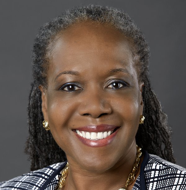 RollingOut's tweet photo. Top 25 Women of Atlanta: Jennifer Jones https://t.co/7eLSWYaeZV #FSF2015 https://t.co/Vwkm8dUOFi