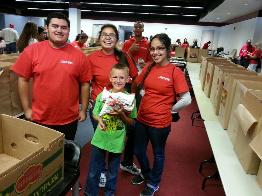 ms3academy's tweet photo. Cubers volunteering at Area! #rebelsdoitright https://t.co/CpMpnPRzCE