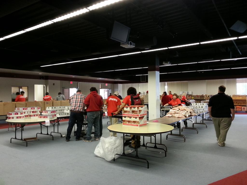 ms3academy's tweet photo. Cubers volunteering at Area! #rebelsdoitright https://t.co/CpMpnPRzCE