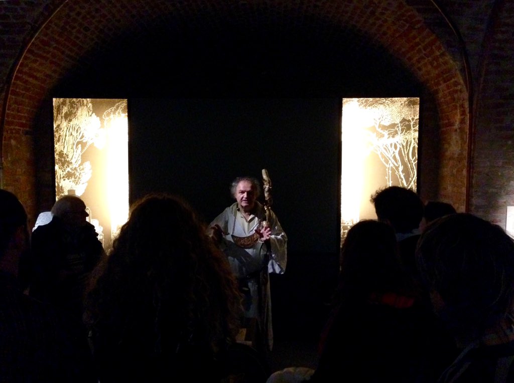 MuseoArcheTO's tweet photo. Silenzio! Il druido racconta... #sabatonottealmuseo https://t.co/yjUh6uEKR7