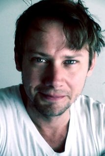 Happy Birthday to Jimmi Simpson (40) 