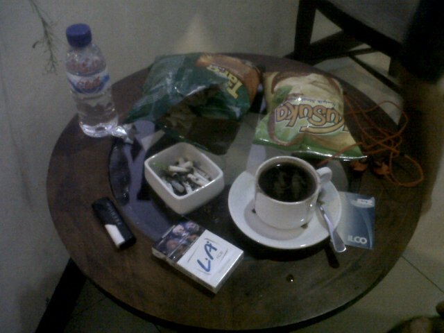 YitnoDwi's tweet photo. Secangkir kopi bali https://t.co/Q0wnvhLxWr