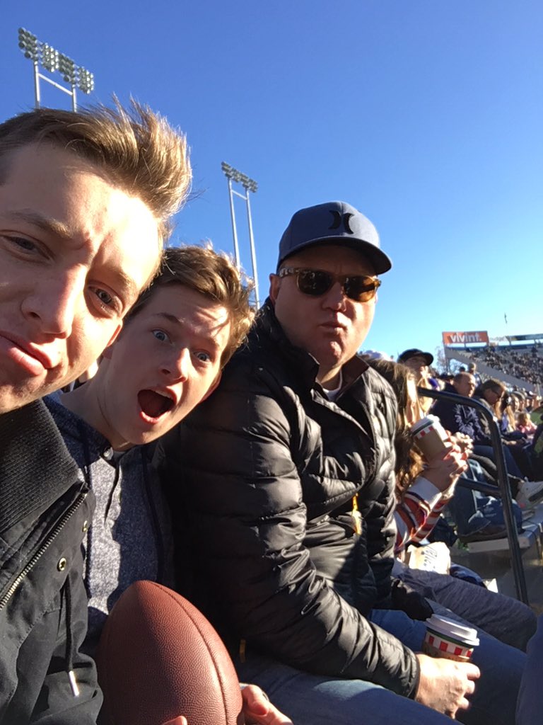wrwiest's tweet photo. It's the olds man's birthday! Happy birthday dad!
#imlovinitbyu https://t.co/nFXRdllA9X