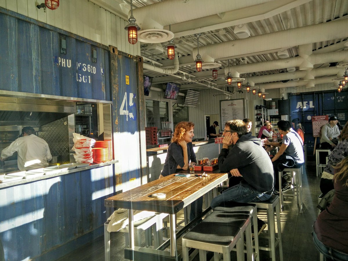 BC_Beer_Guide's tweet image. Cheeseburger and Golden Ale at @RedTruckBeer, great way to cure the hangover