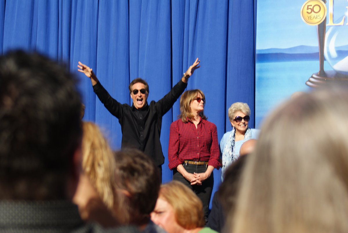 PoenieMarais's tweet photo. @DrakeHogestyn giving a shout out to the fans. #StLpeeps. https://t.co/EnmC0yGLuE