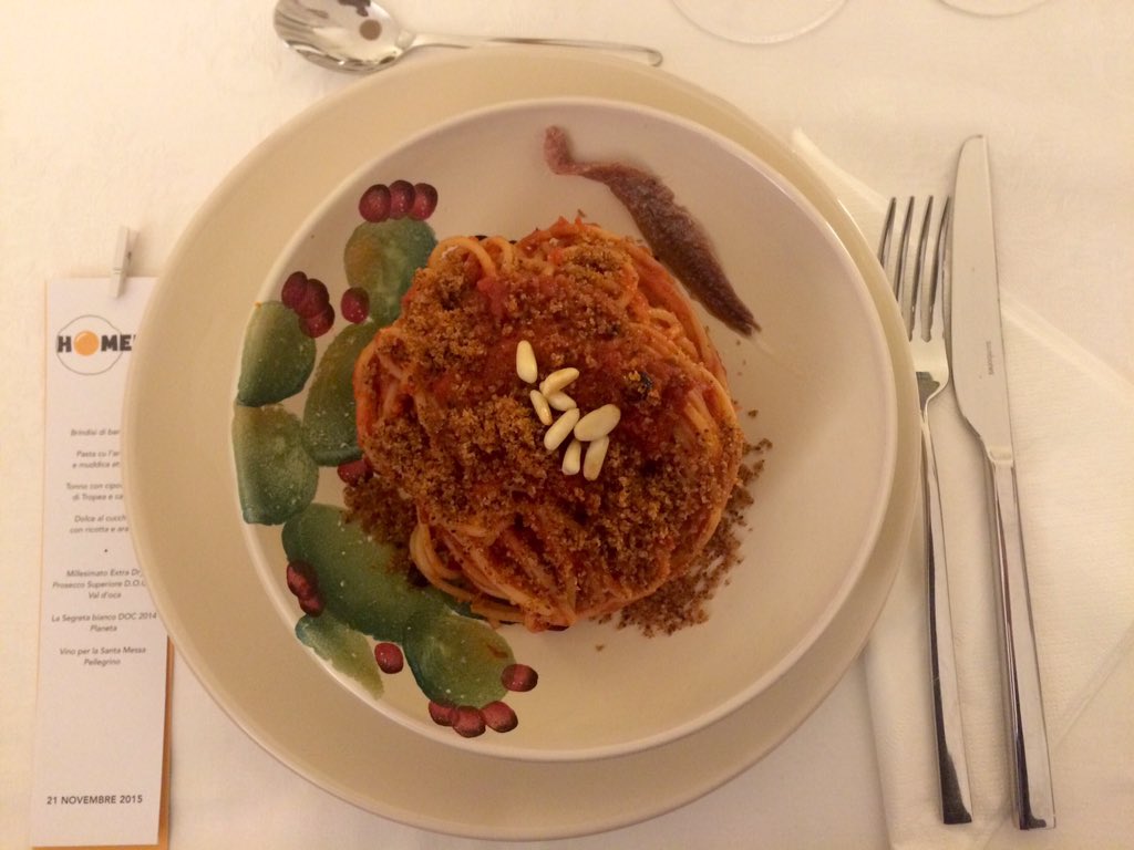 PasqualeGatta's tweet photo. Cena siciliana sublime per celebrare #SolidaleItaliano Complimenti @homelettebari, impeccabili @gnammo #cucina https://t.co/ALBgssSZLY