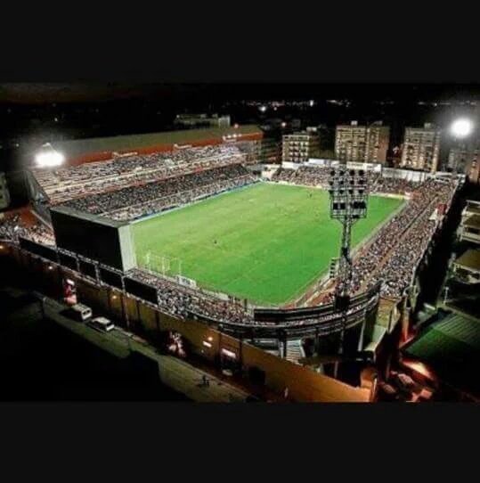 RaijosGranas's tweet photo. Este campo tiene alma
Es el alma del Real
Condomina Grana siempre
Murcianista hasta el final #LaCondominaEsGrana https://t.co/bWEXEfj3ij