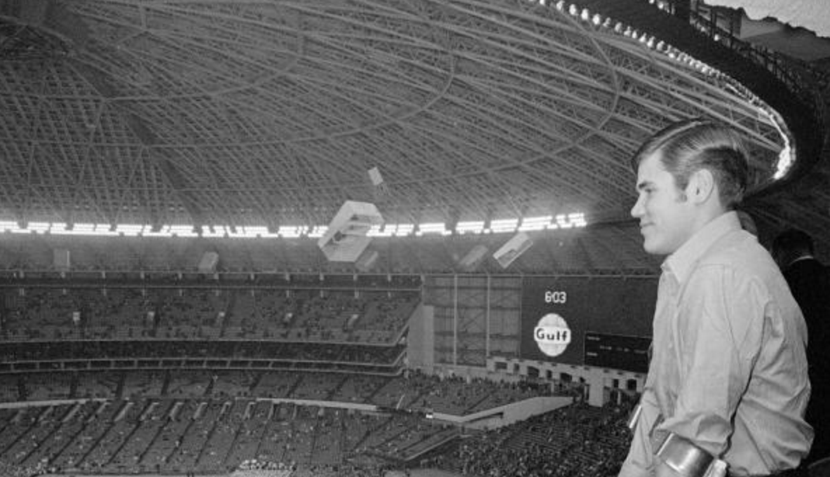 CBSMornings's tweet photo. "My All American" captures legendary cancer-fighting football player's spirit: https://t.co/OBLkIkUryX https://t.co/aiI0OWdDCA
