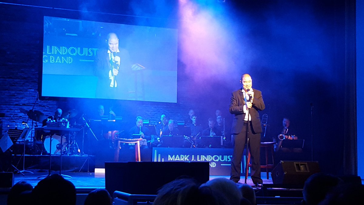 JodeeBock's tweet photo. Thank you #asiansinatra @MarkJLindquist! Fantastic show! #ilovefargo https://t.co/Ycs95QOPzY