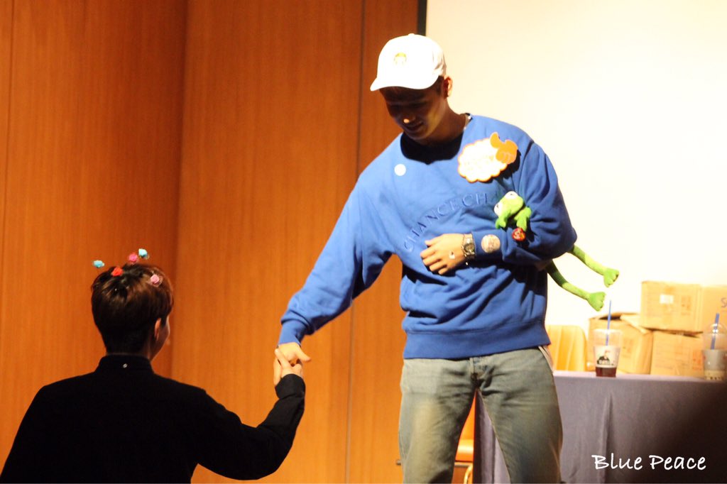 CUY1y7iVEAAShbf.jpg:large