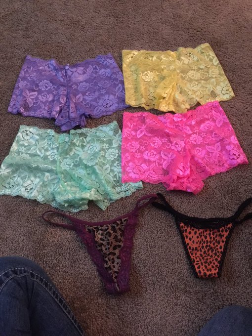 Interested in buying my undies? Message me! https://t.co/9GBSscMAiu<a href="/tag/insecurities"class="tags"><span>#insecurities</span></a>